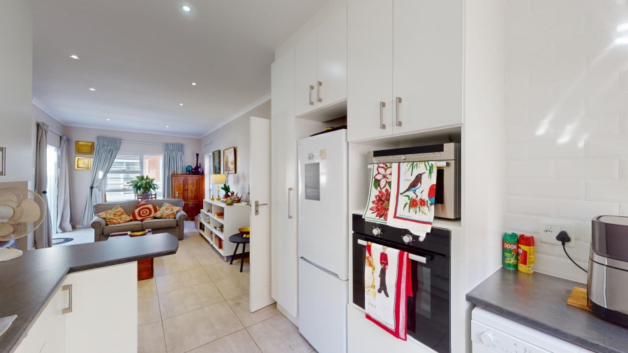 2 Bedroom Property for Sale in Fairview Eastern Cape